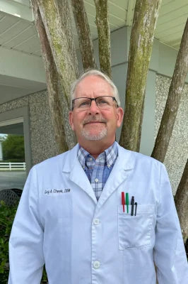 Dr. Caesar – <strong>CERTIFIED VETERINARIAN</strong>